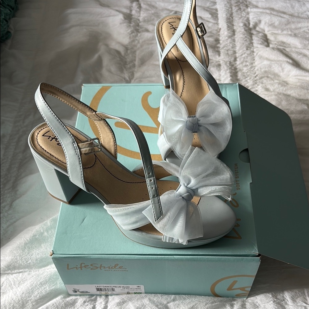 Life Stride Women's White Heeled Sandals